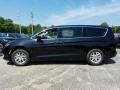 2017 Brilliant Black Crystal Pearl Chrysler Pacifica LX  photo #4