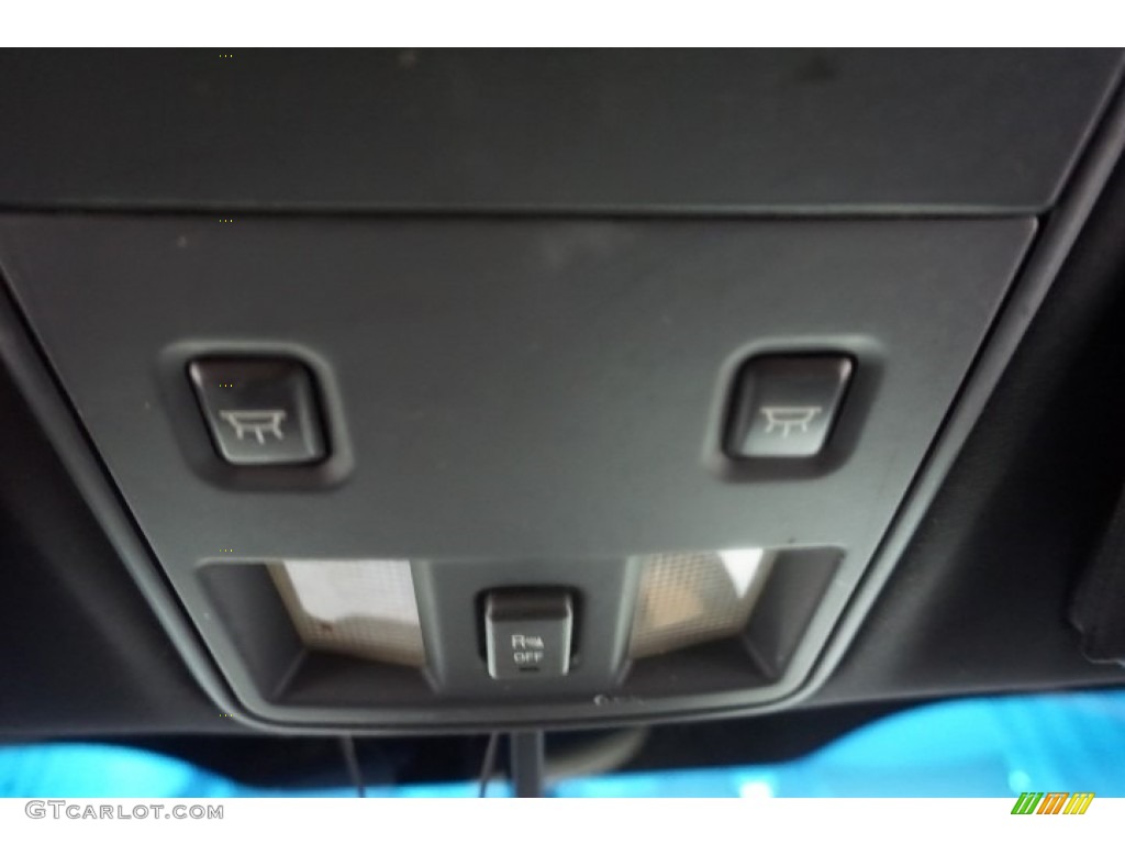 2003 LS V8 - Black / Black photo #42