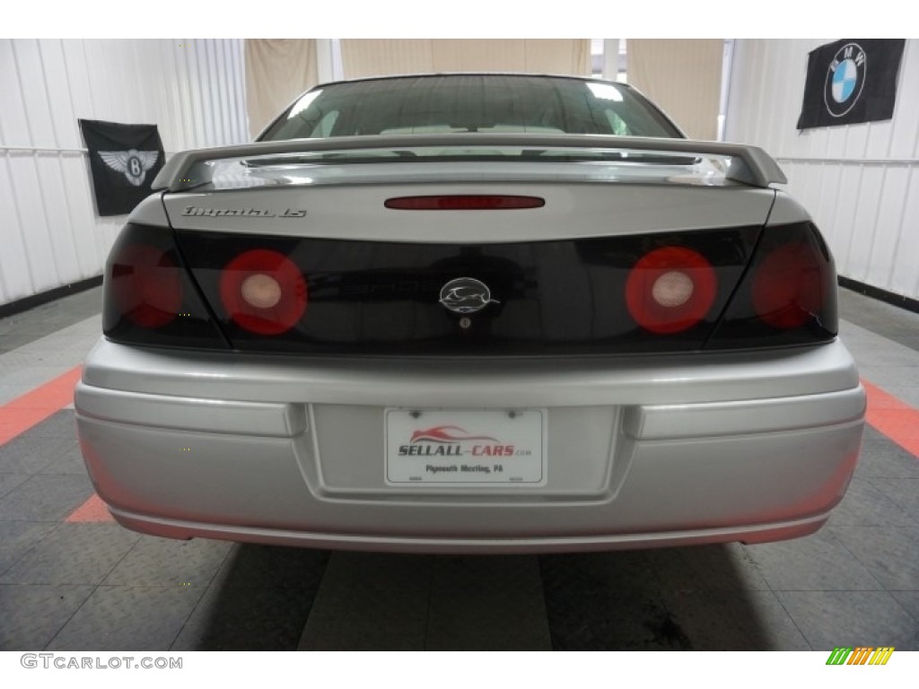 2004 Impala LS - Medium Gray Metallic / Medium Gray photo #9