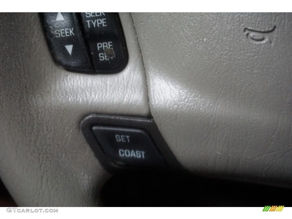 2004 Impala LS - Medium Gray Metallic / Medium Gray photo #30