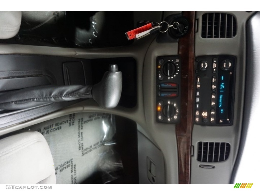 2004 Impala LS - Medium Gray Metallic / Medium Gray photo #38
