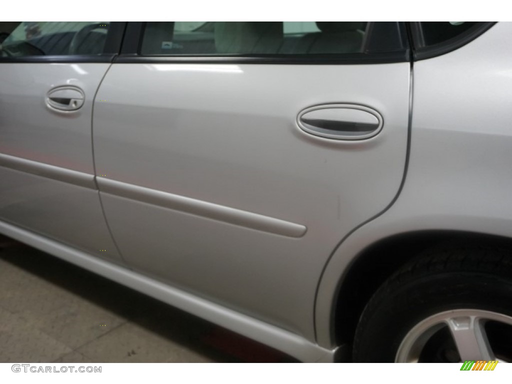 2004 Impala LS - Medium Gray Metallic / Medium Gray photo #69