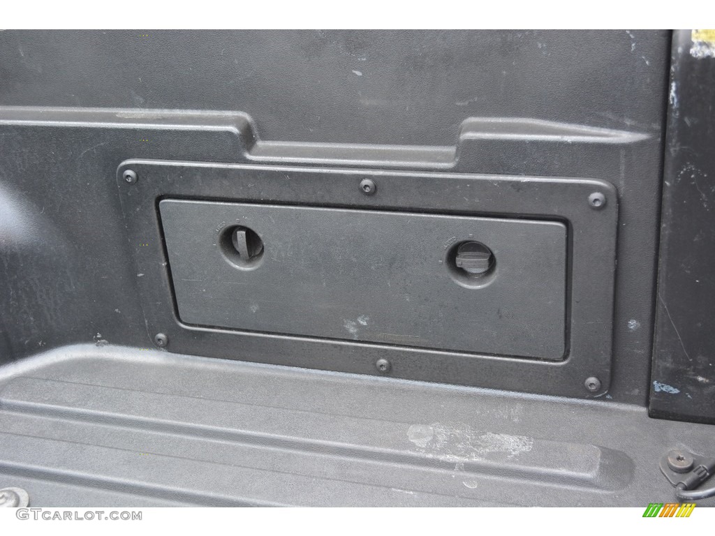 2013 Tacoma Regular Cab - Super White / Graphite photo #7