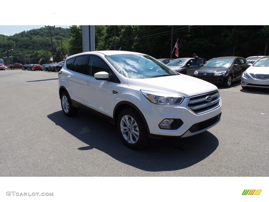 2017 Escape SE 4WD - White Gold / Charcoal Black photo #3