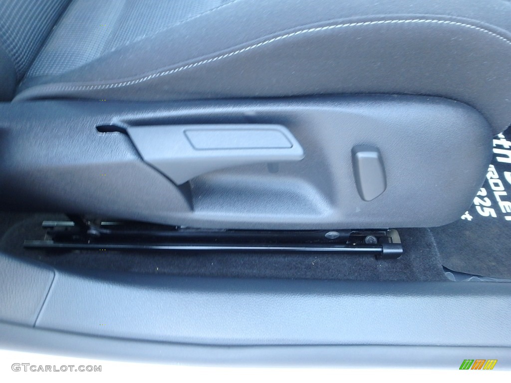 2012 Golf 4 Door - Candy White / Titan Black photo #17