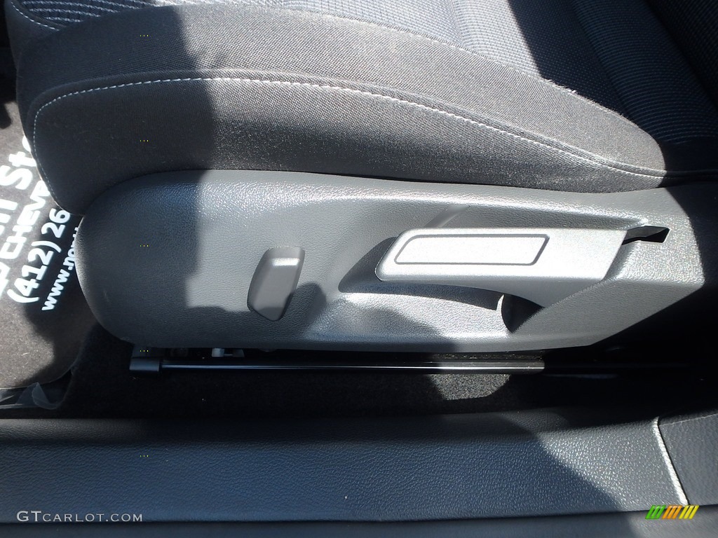 2012 Golf 4 Door - Candy White / Titan Black photo #25