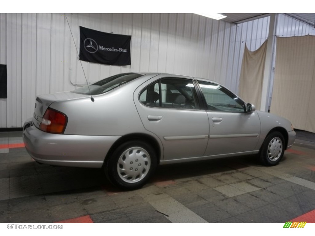 1999 Altima GXE - Platinum Metallic / Dusk photo #7