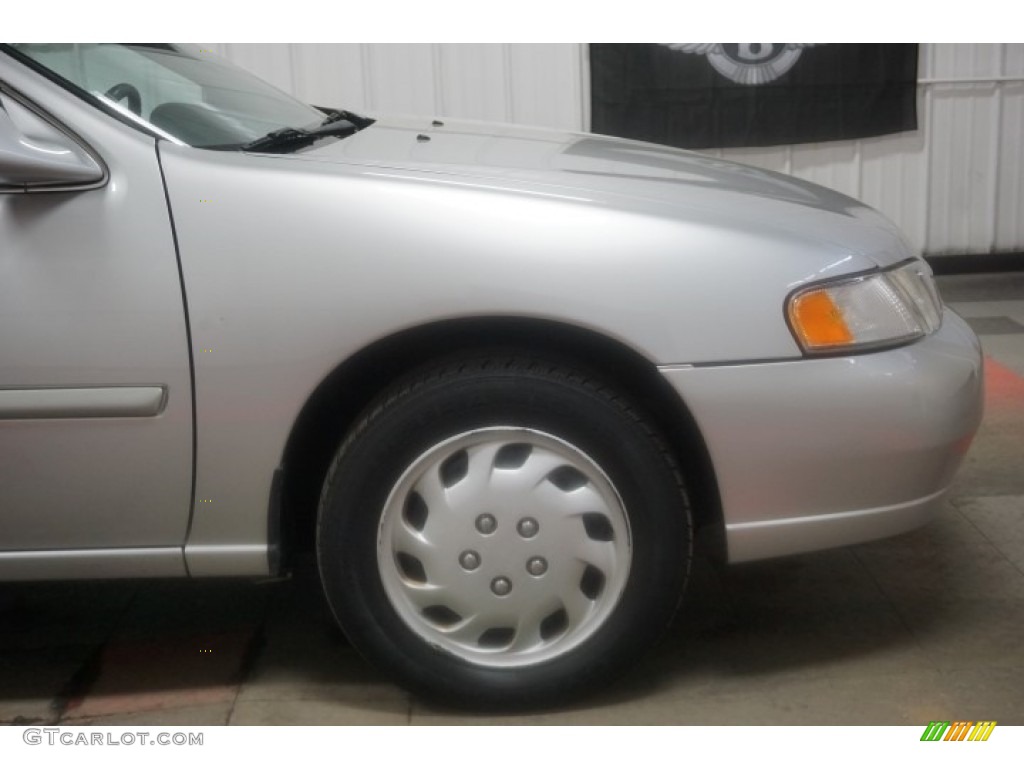 1999 Altima GXE - Platinum Metallic / Dusk photo #48