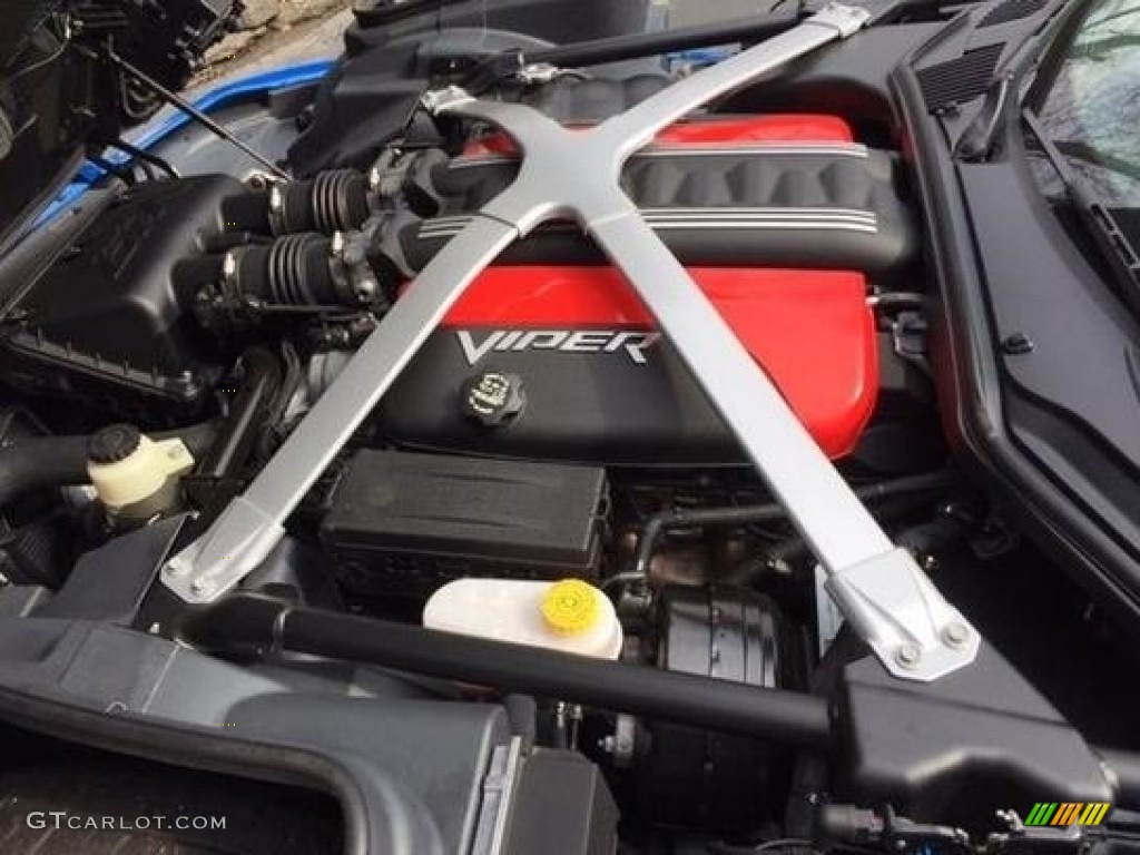 2015 Dodge SRT Viper Coupe Engine Photos