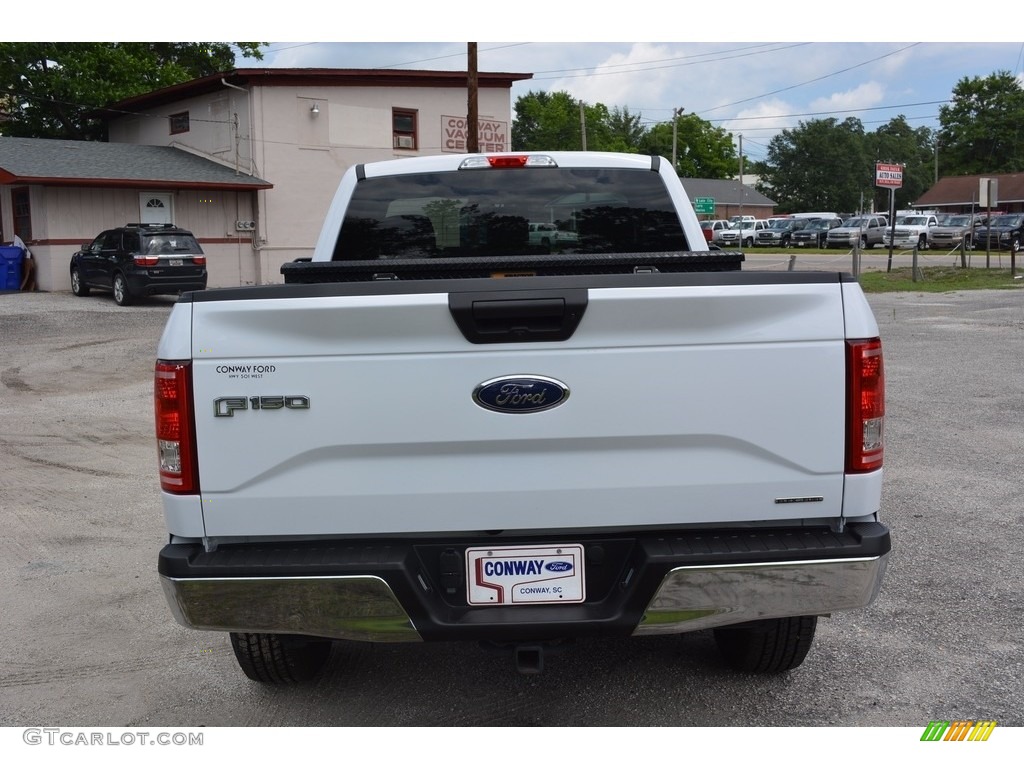 2016 F150 XLT Regular Cab 4x4 - Oxford White / Medium Earth Gray photo #4