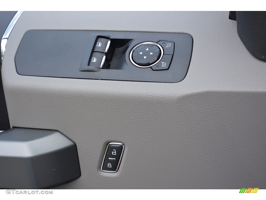 2016 F150 XLT Regular Cab 4x4 - Oxford White / Medium Earth Gray photo #33