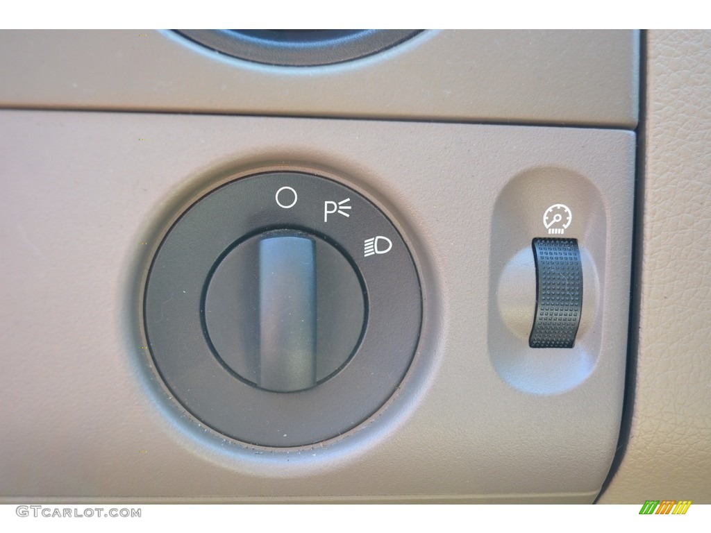 2008 F150 XL Regular Cab - Bright Red / Tan photo #23