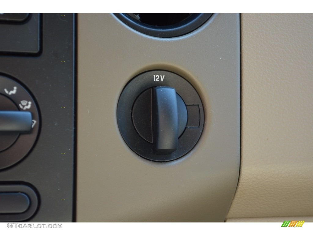 2008 F150 XL Regular Cab - Bright Red / Tan photo #24