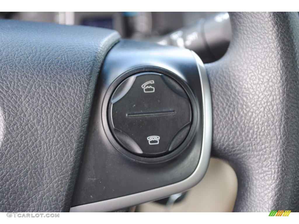 2013 Camry LE - Champagne Mica / Ivory photo #15