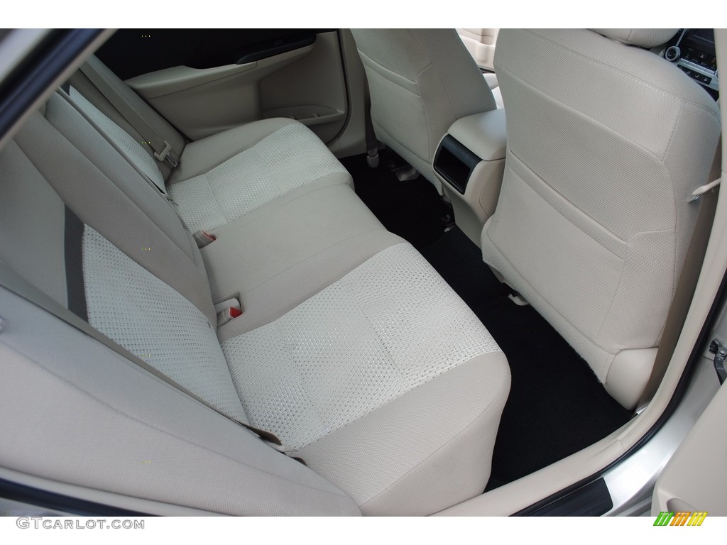 2013 Camry LE - Champagne Mica / Ivory photo #20