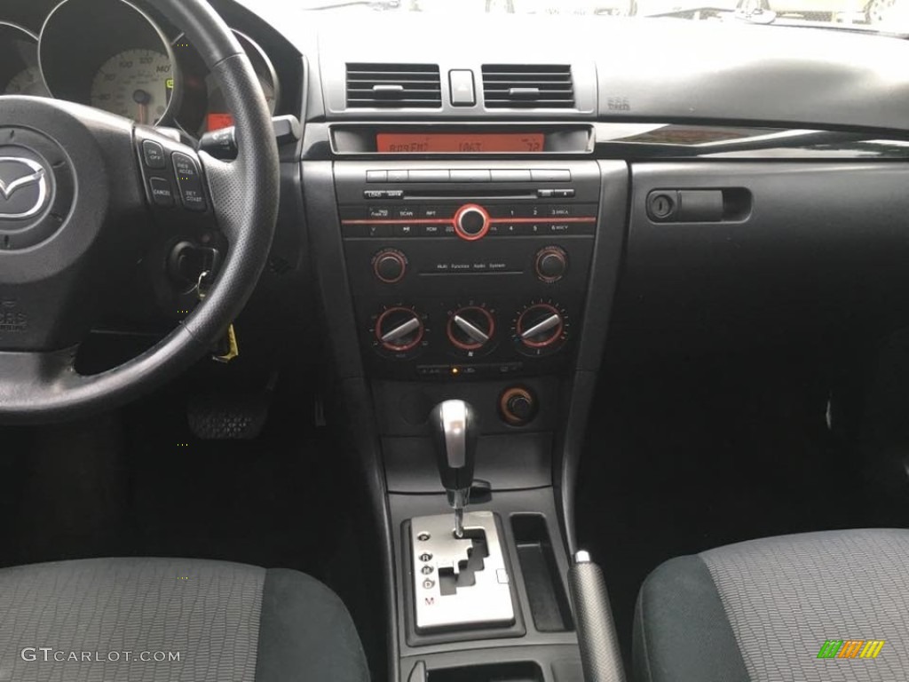 2008 MAZDA3 i Touring Sedan - True Red / Black photo #12