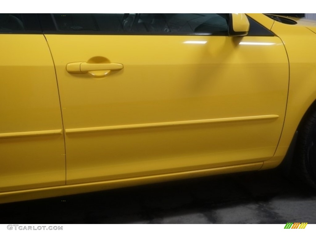 2003 MAZDA6 i Sedan - Speed Yellow / Black photo #64