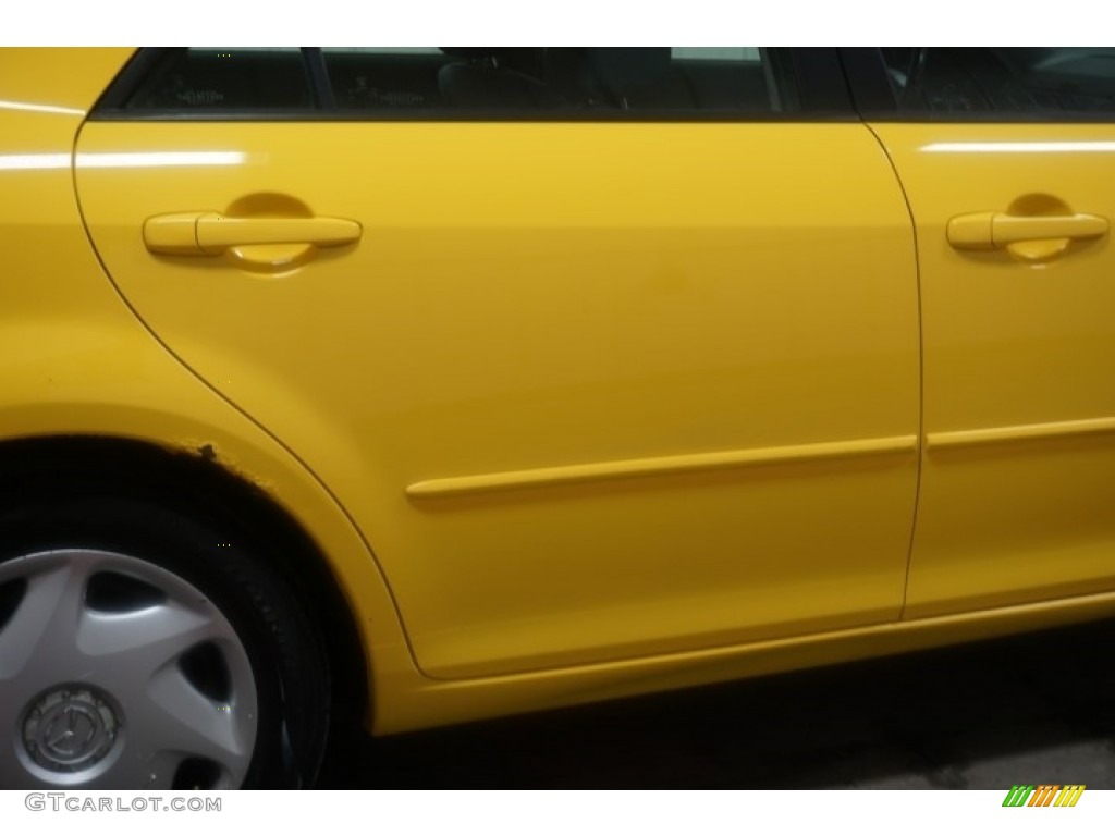 2003 MAZDA6 i Sedan - Speed Yellow / Black photo #65