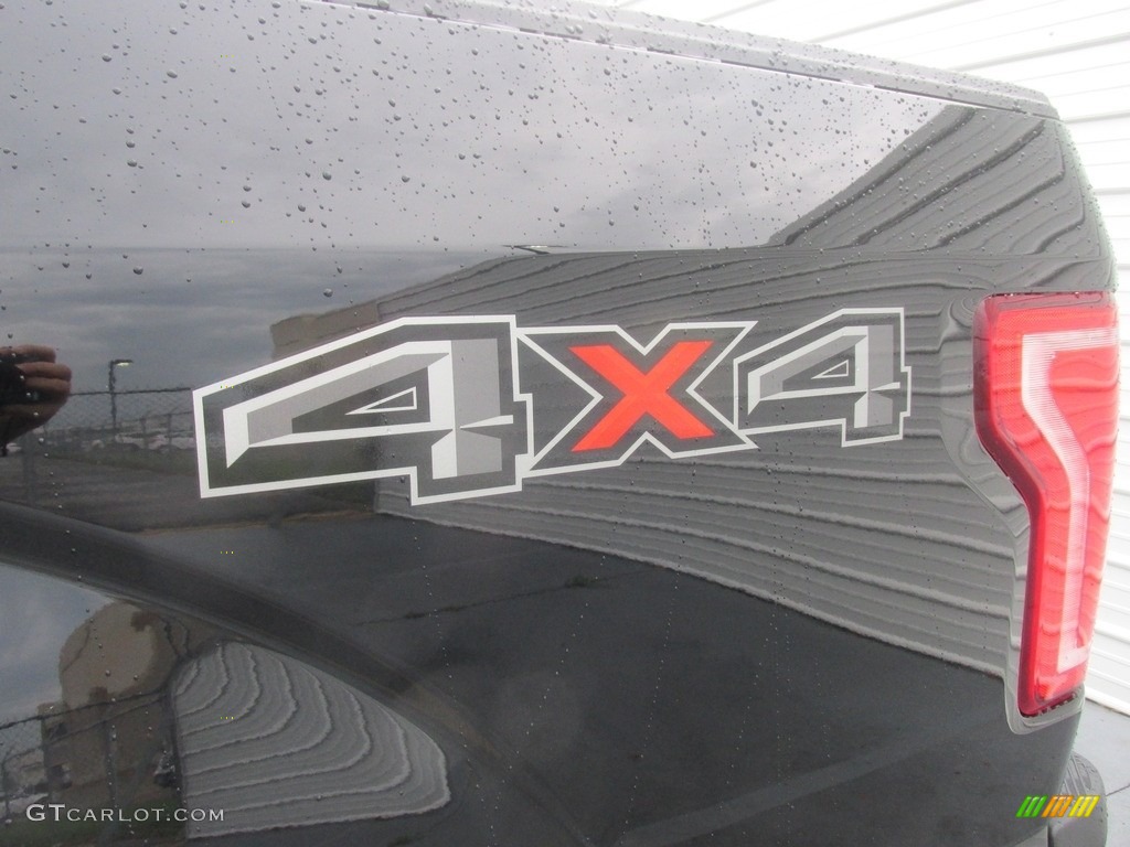 2016 F150 XLT SuperCrew 4x4 - Shadow Black / Medium Earth Gray photo #16