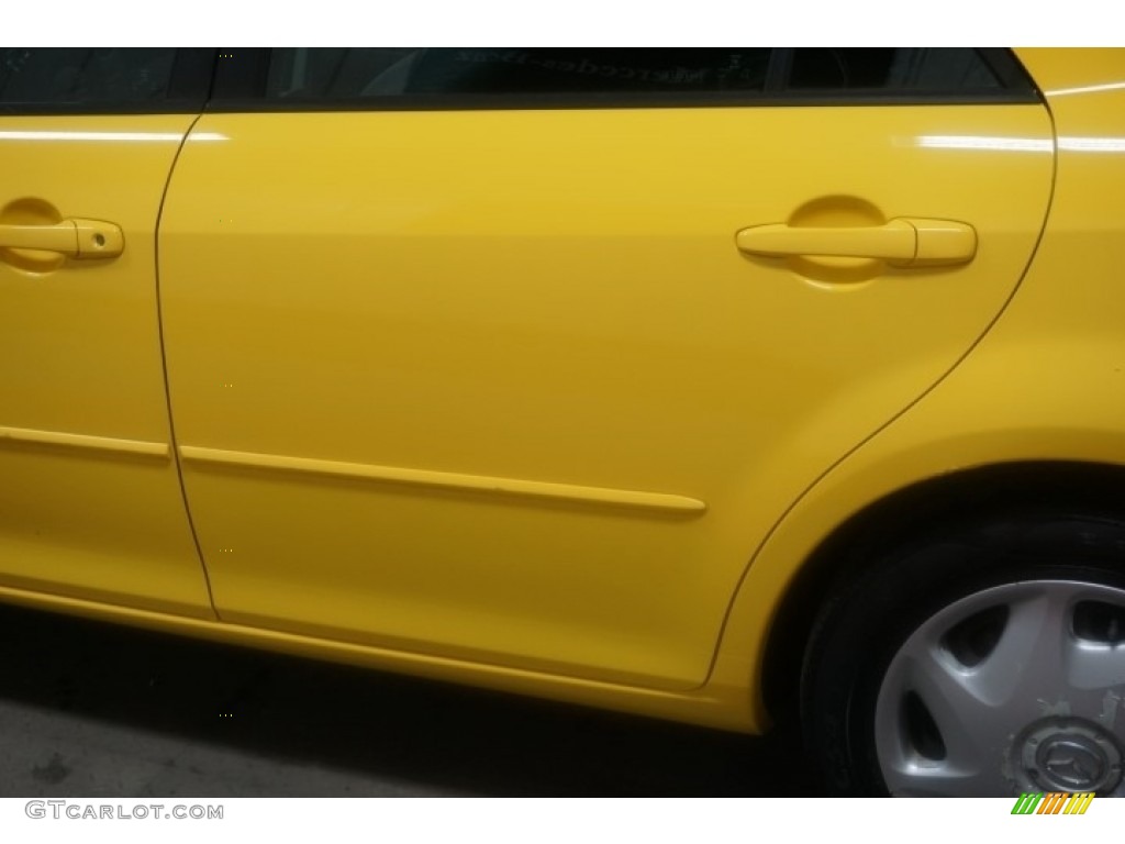 2003 MAZDA6 i Sedan - Speed Yellow / Black photo #79