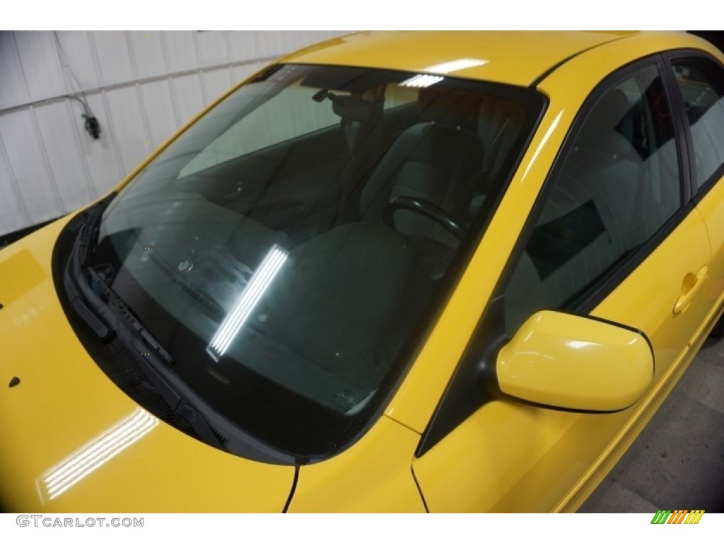 2003 MAZDA6 i Sedan - Speed Yellow / Black photo #86
