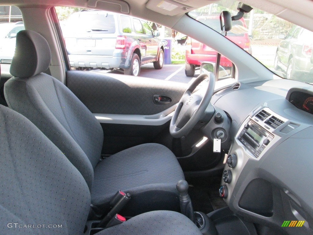 2010 Yaris 3 Door Liftback - Bayou Blue Pearl / Dark Charcoal photo #15