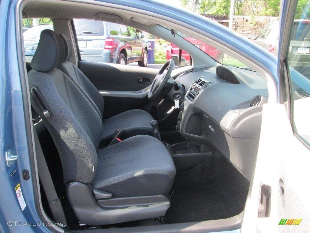 2010 Yaris 3 Door Liftback - Bayou Blue Pearl / Dark Charcoal photo #16