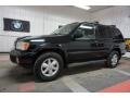 Super Black - Pathfinder SE 4x4 Photo No. 2
