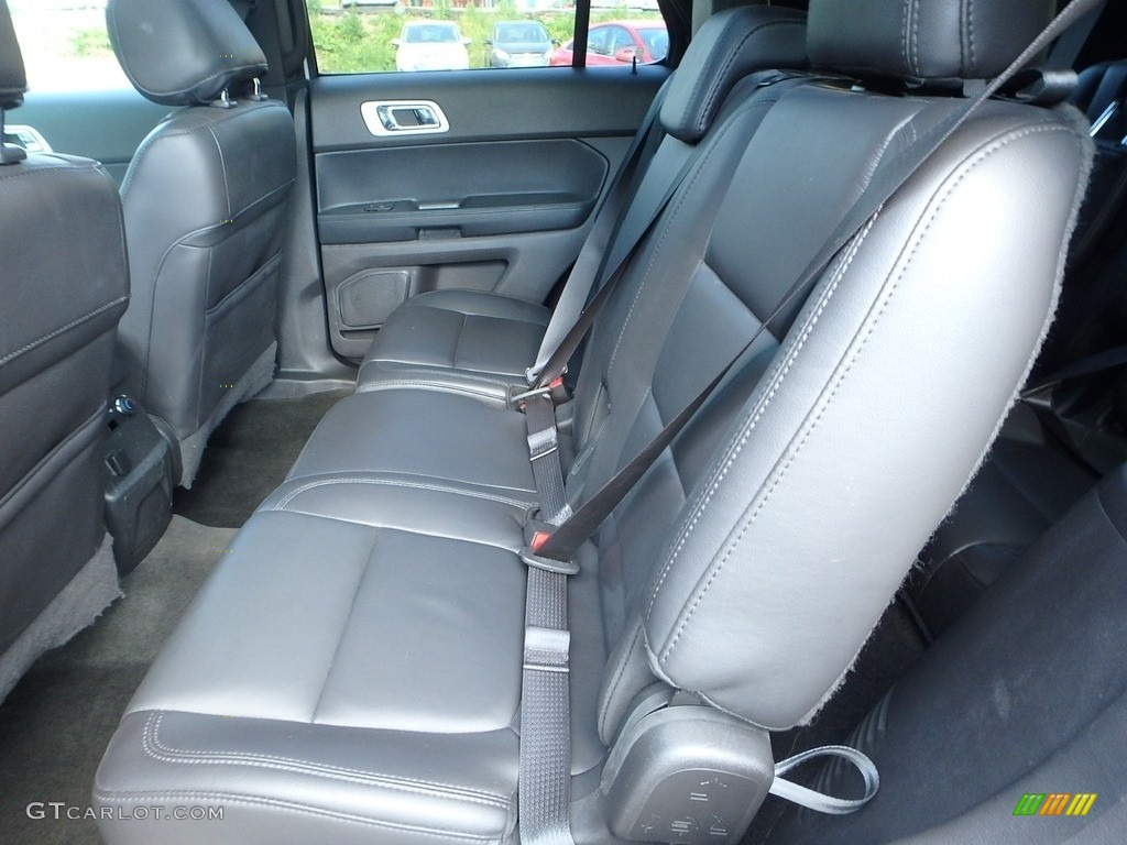 2015 Explorer XLT 4WD - White Platinum / Charcoal Black photo #17