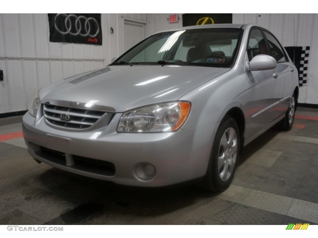 2006 Spectra EX Sedan - Clear Silver / Beige photo #3
