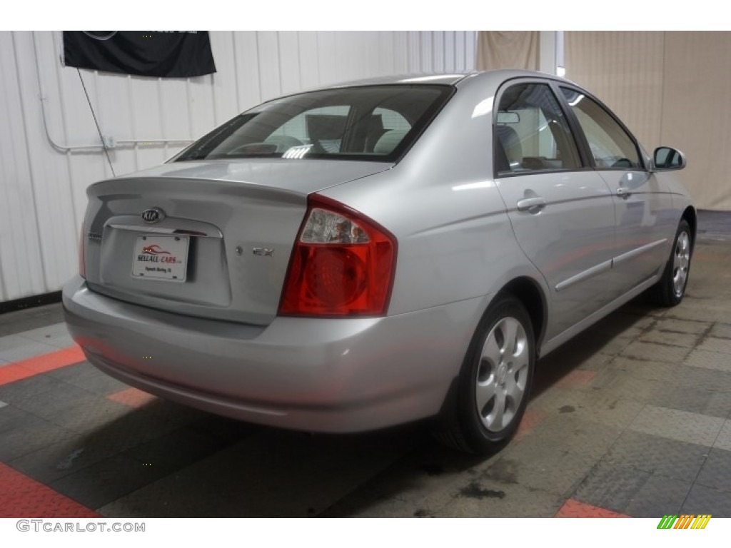 2006 Spectra EX Sedan - Clear Silver / Beige photo #8