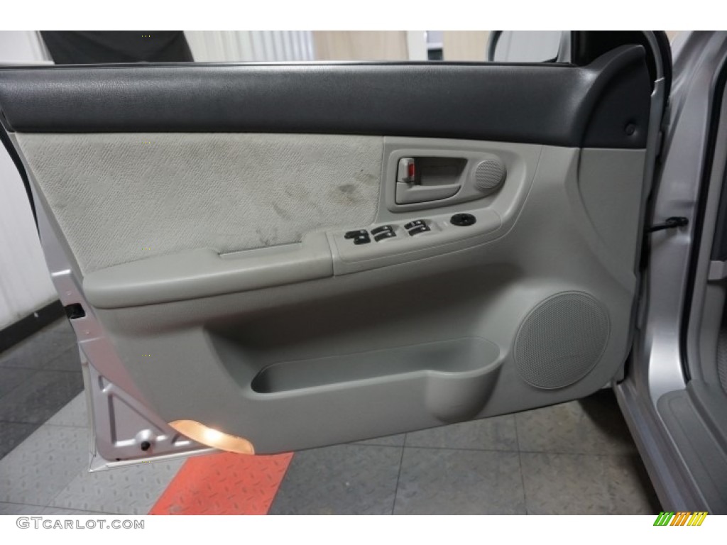 2006 Spectra EX Sedan - Clear Silver / Beige photo #12