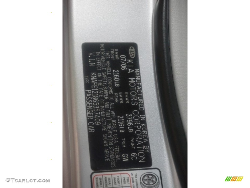 2006 Spectra EX Sedan - Clear Silver / Beige photo #14