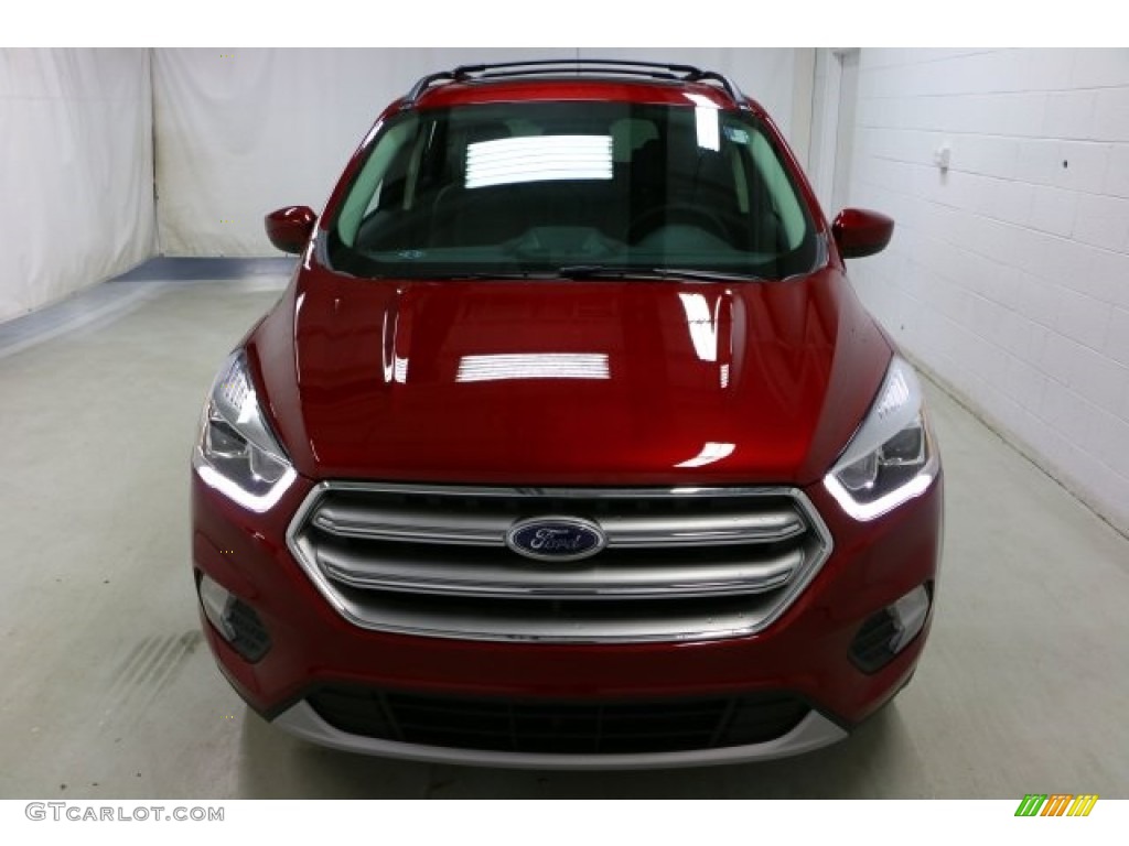2017 Escape SE 4WD - Ruby Red / Charcoal Black photo #2