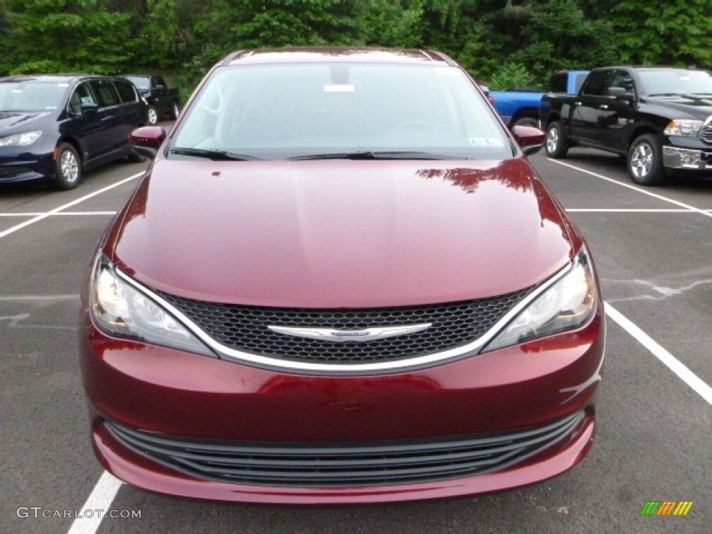 2017 Pacifica Touring - Velvet Red Pearl / Black/Alloy photo #12