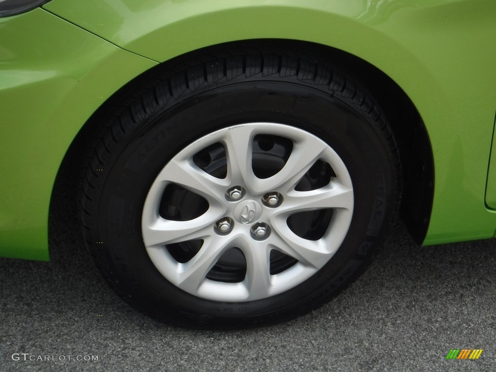 2012 Accent GS 5 Door - Electrolyte Green / Gray photo #3
