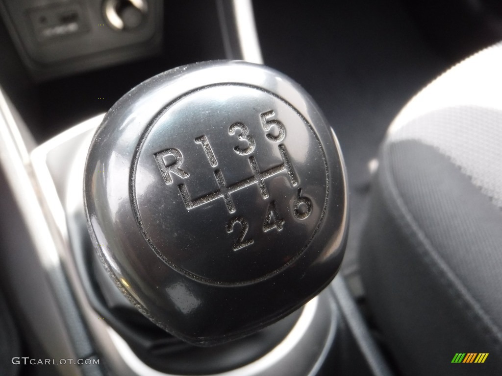 2012 Accent GS 5 Door - Electrolyte Green / Gray photo #18