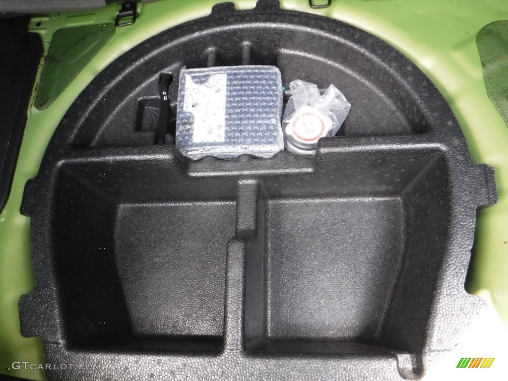 2012 Accent GS 5 Door - Electrolyte Green / Gray photo #29