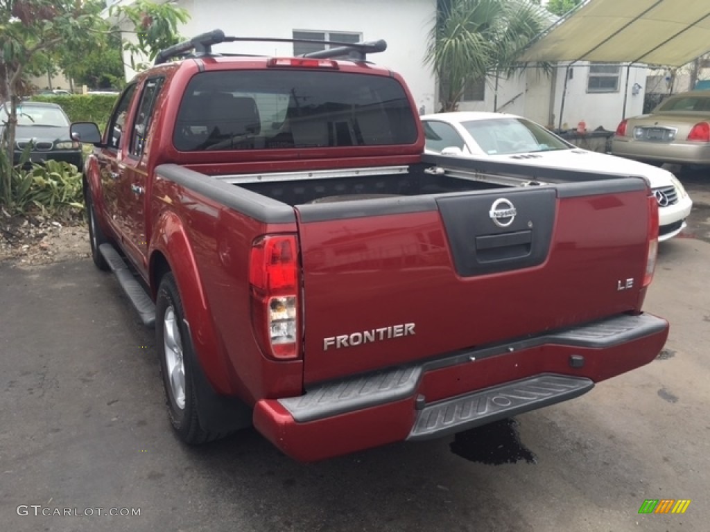 2006 Frontier LE Crew Cab - Red Brawn / Desert photo #3