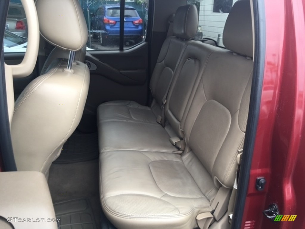 2006 Frontier LE Crew Cab - Red Brawn / Desert photo #6