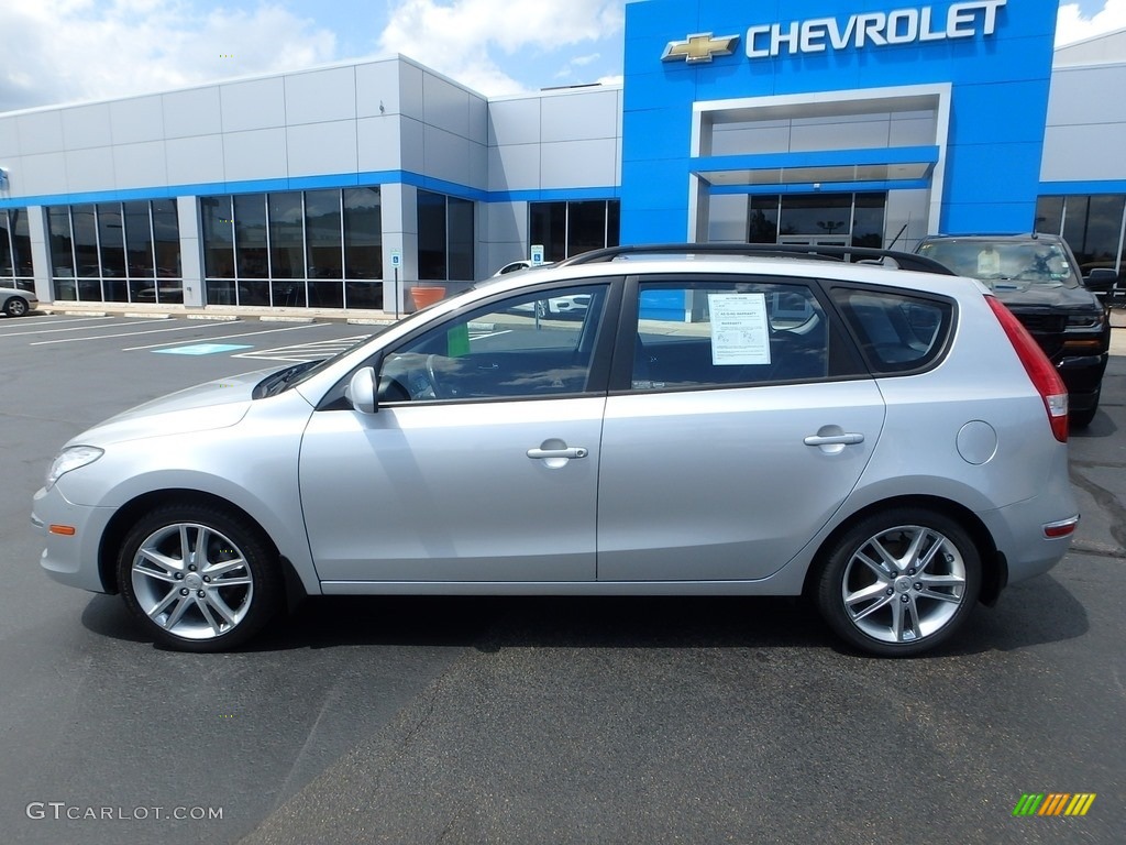 2010 Elantra Touring SE - Quicksilver / Black photo #3