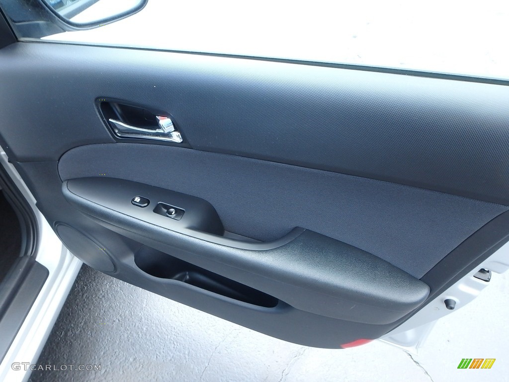 2010 Elantra Touring SE - Quicksilver / Black photo #17