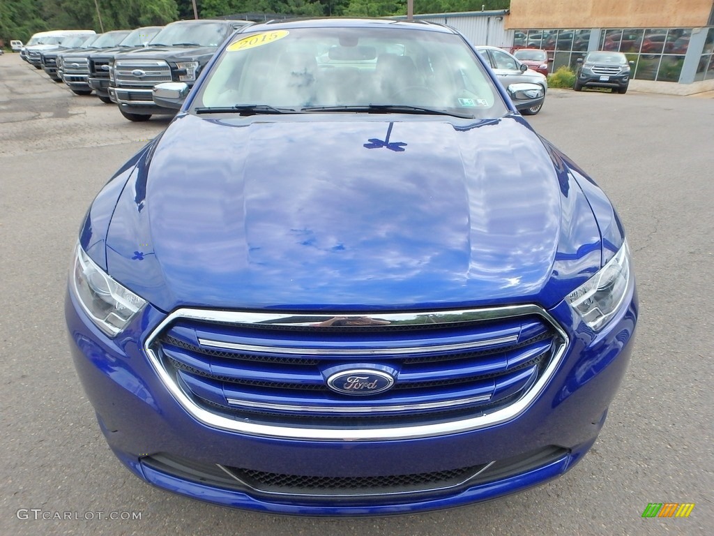 2015 Taurus Limited - Deep Impact Blue Metallic / Dune photo #7