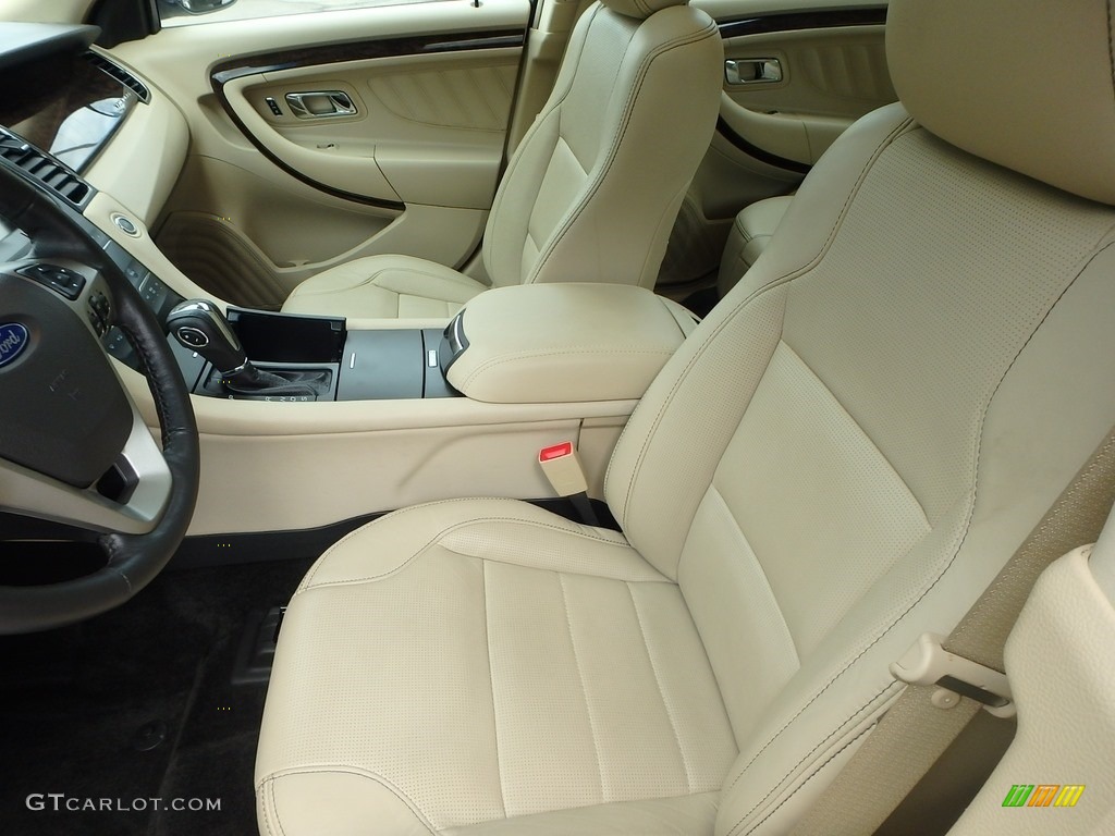 2015 Taurus Limited - Deep Impact Blue Metallic / Dune photo #15