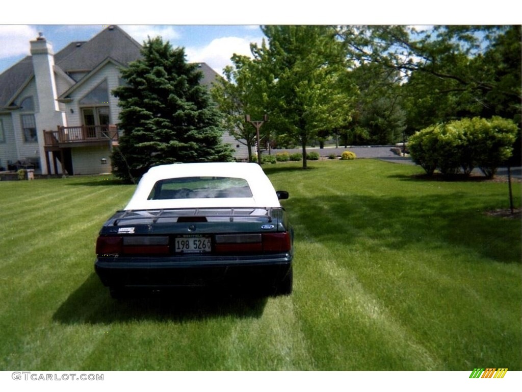 1990 Mustang LX 5.0 Convertible - Deep Emerald Green Metallic / Titanium photo #2