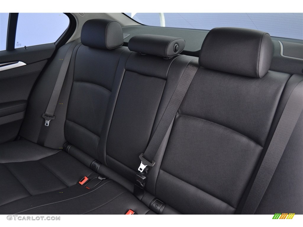 2016 5 Series 535i Sedan - Alpine White / Black photo #8