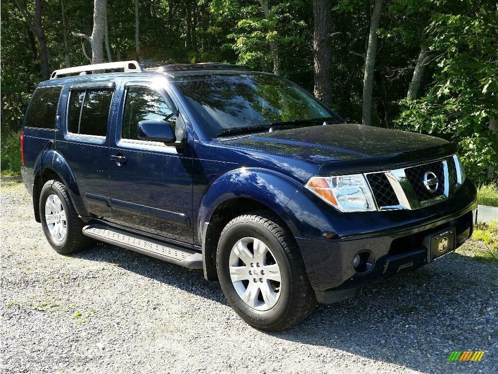 2006 Pathfinder LE 4x4 - Majestic Blue Metallic / Graphite photo #3