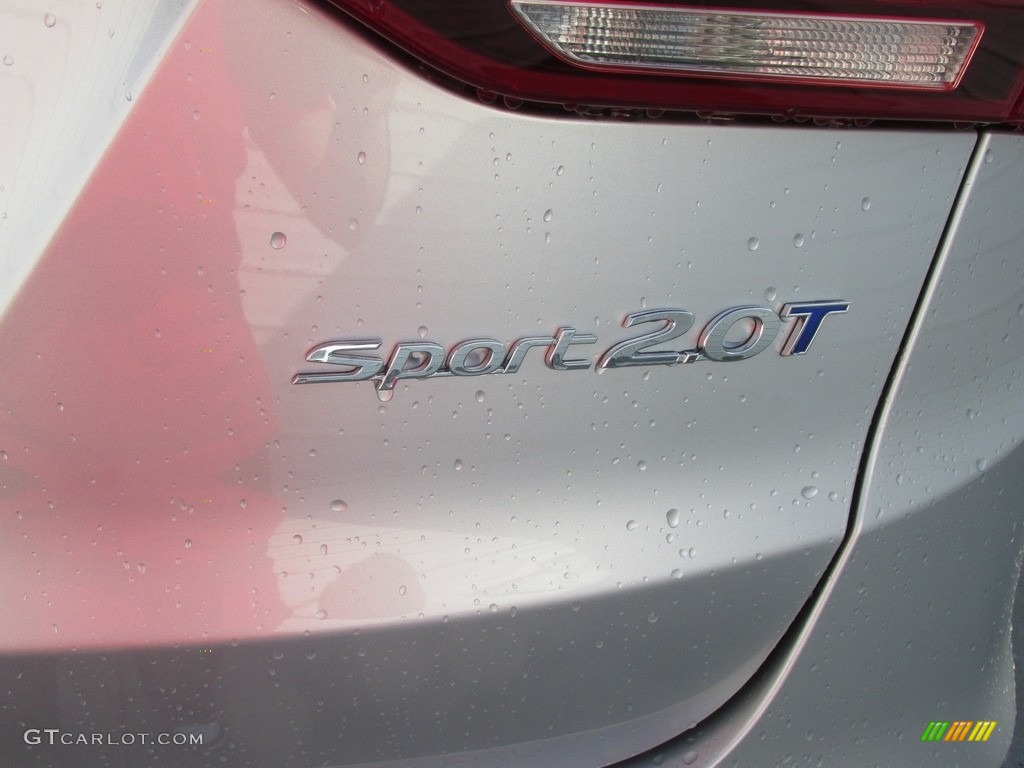 2017 Hyundai Santa Fe Sport 2.0T Marks and Logos Photos