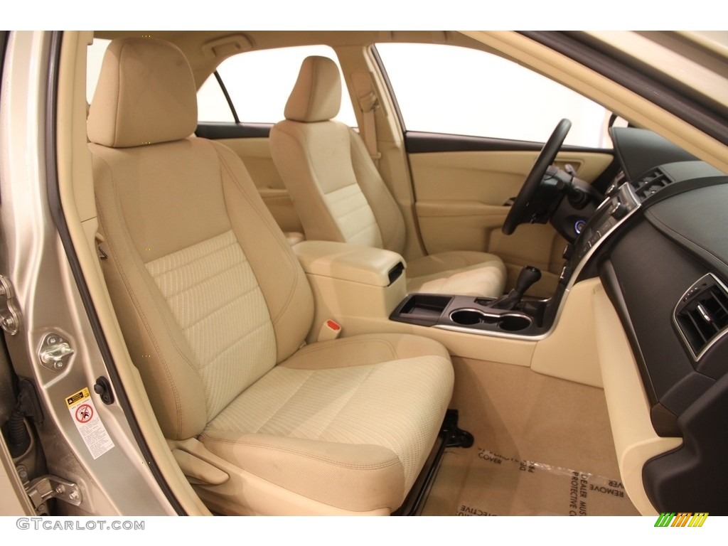 2015 Camry LE - Creme Brulee Mica / Almond photo #11