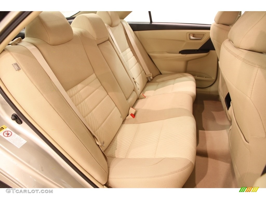 2015 Camry LE - Creme Brulee Mica / Almond photo #12